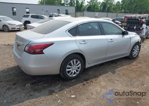 2013 Nissan Altima 2.5 S из США, поврежденный, VIN 1N4AL3AP5DC109573